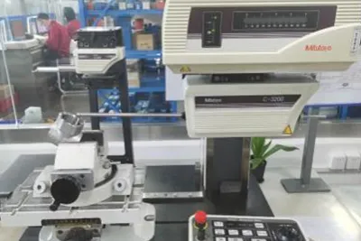 Contour Measuring Instrument
